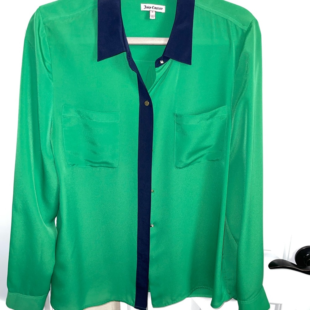 Juicy Couture blouse grn/navy blue size large